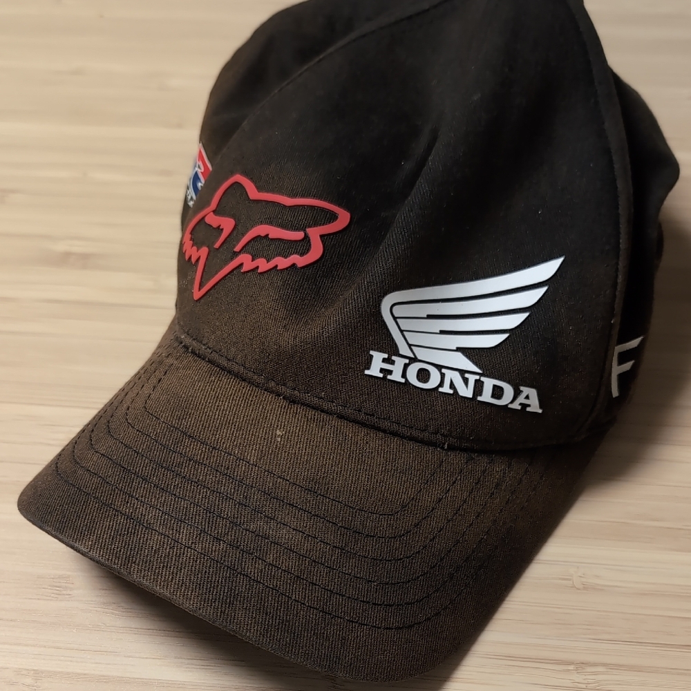 Fox Black and Red Men's Hat